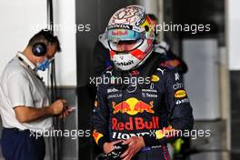 Max Verstappen (NLD) Red Bull Racing in qualifying parc ferme. 20.11.2021. Formula 1 World Championship, Rd 20, Qatar Grand Prix, Doha, Qatar, Qualifying Day.