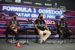 (L to R): Max Verstappen (NLD) Red Bull Racing; Lewis Hamilton (GBR) Mercedes AMG F1; and Valtteri Bottas (FIN) Mercedes AMG F1, in the post qualifying FIA Press Conference. 20.11.2021. Formula 1 World Championship, Rd 20, Qatar Grand Prix, Doha, Qatar, Qualifying Day.