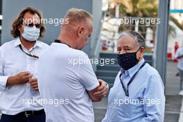 Dmitry Mazepin (RUS) Uralchem Chairman (Left) with Jean Todt (FRA) FIA President (Right). 21.11.2021. Formula 1 World Championship, Rd 20, Qatar Grand Prix, Doha, Qatar, Race Day.
