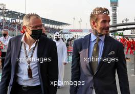 (L to R): Stefano Domenicali (ITA) Formula One President and CEO with David Beckham (GBR) Former Football Player. 21.11.2021. Formula 1 World Championship, Rd 20, Qatar Grand Prix, Doha, Qatar, Race Day.