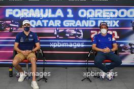 (L to R): Nicholas Latifi (CDN) Williams Racing and Fernando Alonso (ESP) Alpine F1 Team in the FIA Press Conference. 18.11.2021. Formula 1 World Championship, Rd 20, Qatar Grand Prix, Doha, Qatar, Preparation Day.