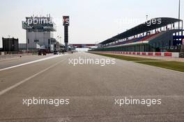 Circuit atmosphere - Start / finish straight. 18.11.2021. Formula 1 World Championship, Rd 20, Qatar Grand Prix, Doha, Qatar, Preparation Day.