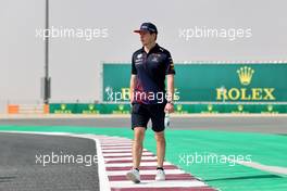 Max Verstappen (NLD) Red Bull Racing walks the circuit. 18.11.2021. Formula 1 World Championship, Rd 20, Qatar Grand Prix, Doha, Qatar, Preparation Day.