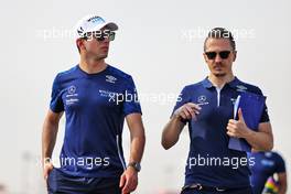 Nicholas Latifi (CDN) Williams Racing walks the circuit with Gaetan Jego, Williams Racing Race Engineer. 18.11.2021. Formula 1 World Championship, Rd 20, Qatar Grand Prix, Doha, Qatar, Preparation Day.