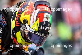 Sergio Perez (MEX) Red Bull Racing on the grid. 26.09.2021. Formula 1 World Championship, Rd 15, Russian Grand Prix, Sochi Autodrom, Sochi, Russia, Race Day.