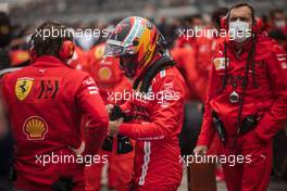 Carlos Sainz Jr (ESP) Ferrari on the grid. 26.09.2021. Formula 1 World Championship, Rd 15, Russian Grand Prix, Sochi Autodrom, Sochi, Russia, Race Day.