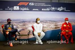(L to R): Max Verstappen (NLD) Red Bull Racing; Lewis Hamilton (GBR) Mercedes AMG F1; and Carlos Sainz Jr (ESP) Ferrari, in the post race FIA Press Conference. 26.09.2021. Formula 1 World Championship, Rd 15, Russian Grand Prix, Sochi Autodrom, Sochi, Russia, Race Day.