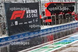 Circuit atmosphere - rain falls in the pits as FP3 is cancelled. 25.09.2021. Formula 1 World Championship, Rd 15, Russian Grand Prix, Sochi Autodrom, Sochi, Russia, Qualifying Day.