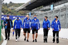 Mick Schumacher (GER) Haas F1 Team walks the circuit with the team. 23.09.2021. Formula 1 World Championship, Rd 15, Russian Grand Prix, Sochi Autodrom, Sochi, Russia, Preparation Day.