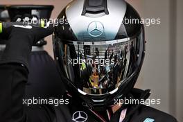 Mercedes AMG F1 mechanic practices a pit stop. 23.09.2021. Formula 1 World Championship, Rd 15, Russian Grand Prix, Sochi Autodrom, Sochi, Russia, Preparation Day.