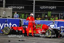 Charles Leclerc (MON) Ferrari SF-21 after he crashed in the second practice session. 03.12.2021 Formula 1 World Championship, Rd 21, Saudi Arabian Grand Prix, Jeddah, Saudi Arabia, Practice Day.