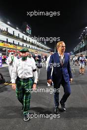 (L to R): Jackie Stewart (GBR) with Jean-Frederic Dufour Rolex CEO on the grid. 05.12.2021. Formula 1 World Championship, Rd 21, Saudi Arabian Grand Prix, Jeddah, Saudi Arabia, Race Day.