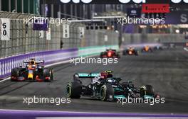 Valtteri Bottas (FIN) Mercedes AMG F1 W12. 05.12.2021. Formula 1 World Championship, Rd 21, Saudi Arabian Grand Prix, Jeddah, Saudi Arabia, Race Day.