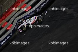 Mick Schumacher (GER) Haas VF-21 crashed out of the race. 05.12.2021. Formula 1 World Championship, Rd 21, Saudi Arabian Grand Prix, Jeddah, Saudi Arabia, Race Day.
