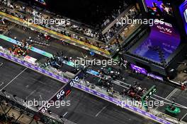 The cars in the pits as the race is stopped. 05.12.2021. Formula 1 World Championship, Rd 21, Saudi Arabian Grand Prix, Jeddah, Saudi Arabia, Race Day.