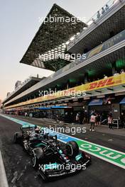 Valtteri Bottas (FIN) Mercedes AMG F1 W12 leaves the pits. 04.12.2021. Formula 1 World Championship, Rd 21, Saudi Arabian Grand Prix, Jeddah, Saudi Arabia, Qualifying Day.