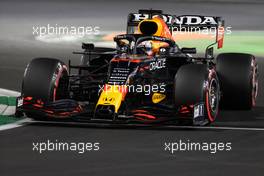 Max Verstappen (NLD) Red Bull Racing RB16B. 04.12.2021. Formula 1 World Championship, Rd 21, Saudi Arabian Grand Prix, Jeddah, Saudi Arabia, Qualifying Day.