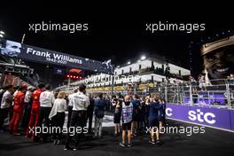 The Williams Racing team and the paddock observe a minute's silence for Frank Williams. 05.12.2021. Formula 1 World Championship, Rd 21, Saudi Arabian Grand Prix, Jeddah, Saudi Arabia, Race Day.