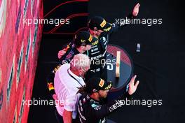 The podium: Lewis Hamilton (GBR) Mercedes AMG F1, second; Dr Helmut Marko (AUT) Red Bull Motorsport Consultant; Max Verstappen (NLD) Red Bull Racing, race winner; Valtteri Bottas (FIN) Mercedes AMG F1, third. 27.06.2021. Formula 1 World Championship, Rd 8, Steiermark Grand Prix, Spielberg, Austria, Race Day.