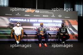 (L to R): Lewis Hamilton (GBR) Mercedes AMG F1; Max Verstappen (NLD) Red Bull Racing; and Valtteri Bottas (FIN) Mercedes AMG F1, in the post race FIA Press Conference. 27.06.2021. Formula 1 World Championship, Rd 8, Steiermark Grand Prix, Spielberg, Austria, Race Day.
