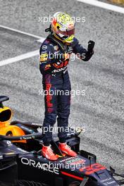 Race winner Max Verstappen (NLD) Red Bull Racing RB16B celebrates in parc ferme. 27.06.2021. Formula 1 World Championship, Rd 8, Steiermark Grand Prix, Spielberg, Austria, Race Day.