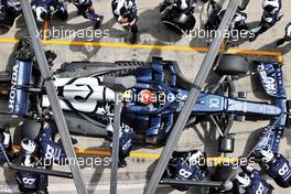 Pierre Gasly (FRA) AlphaTauri AT02 makes a pit stop with damaged rear suspension. 27.06.2021. Formula 1 World Championship, Rd 8, Steiermark Grand Prix, Spielberg, Austria, Race Day.
