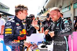 (L to R): Pole sitter Max Verstappen (NLD) Red Bull Racing with Valtteri Bottas (FIN) Mercedes AMG F1 in qualifying parc ferme. 26.06.2021. Formula 1 World Championship, Rd 8, Steiermark Grand Prix, Spielberg, Austria, Qualifying Day.