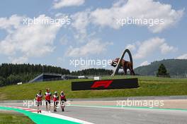 Antonio Giovinazzi (ITA), Alfa Romeo Racing  24.06.2021. Formula 1 World Championship, Rd 8, Steiermark Grand Prix, Spielberg, Austria, Preparation Day.