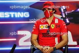 Carlos Sainz Jr (ESP) Ferrari in the FIA Press Conference. 12.03.2021. Formula 1 Testing, Sakhir, Bahrain, Day One.