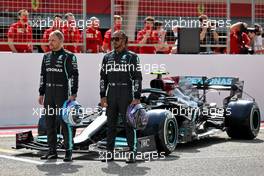 (L to R): Valtteri Bottas (FIN) Mercedes AMG F1 W12 and Lewis Hamilton (GBR) Mercedes AMG F1. 12.03.2021. Formula 1 Testing, Sakhir, Bahrain, Day One.
