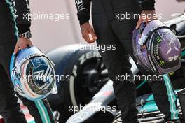 Valtteri Bottas (FIN), Mercedes AMG F1 and Lewis Hamilton (GBR), Mercedes AMG F1   12.03.2021. Formula 1 Testing, Sakhir, Bahrain, Day One.