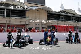 (L to R): Valtteri Bottas (FIN) Mercedes AMG F1 W12; Lewis Hamilton (GBR) Mercedes AMG F1; Lando Norris (GBR) McLaren MCL35M; Daniel Ricciardo (AUS) McLaren; Esteban Ocon (FRA) Alpine F1 Team A521; Fernando Alonso (ESP) Alpine F1 Team. 12.03.2021. Formula 1 Testing, Sakhir, Bahrain, Day One.