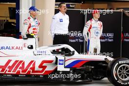 Mick Schumacher (GER) Haas F1 Team and Nikita Mazepin (RUS) Haas F1 Team reveal the Haas VF-21 with Guenther Steiner (ITA) Haas F1 Team Prinicipal. 12.03.2021. Formula 1 Testing, Sakhir, Bahrain, Day One.