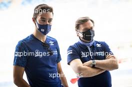 George Russell (GBR) Williams Racing with Jost Capito (GER) Williams Racing Chief Executive Officer. 12.03.2021. Formula 1 Testing, Sakhir, Bahrain, Day One.
