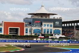 Daniel Ricciardo (AUS) McLaren MCL35M. 08.10.2021 Formula 1 World Championship, Rd 16, Turkish Grand Prix, Istanbul, Turkey, Practice Day.