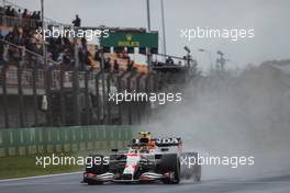 Sergio Perez (MEX) Red Bull Racing RB16B. 09.10.2021. Formula 1 World Championship, Rd 16, Turkish Grand Prix, Istanbul, Turkey, Qualifying Day.