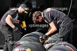Pirelli tyre technicians. 10.12.2021. Formula 1 World Championship, Rd 22, Abu Dhabi Grand Prix, Yas Marina Circuit, Abu Dhabi, Practice Day.