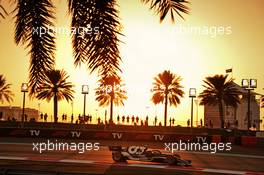 Yuki Tsunoda (JPN) AlphaTauri AT02. 10.12.2021. Formula 1 World Championship, Rd 22, Abu Dhabi Grand Prix, Yas Marina Circuit, Abu Dhabi, Practice Day.