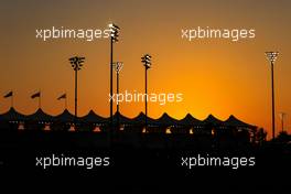 Track Atmosphere  10.12.2021. Formula 1 World Championship, Rd 22, Abu Dhabi Grand Prix, Yas Marina Circuit, Abu Dhabi, Practice Day.