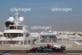 Lewis Hamilton (GBR), Mercedes AMG F1   10.12.2021. Formula 1 World Championship, Rd 22, Abu Dhabi Grand Prix, Yas Marina Circuit, Abu Dhabi, Practice Day.