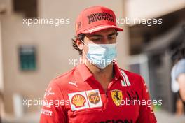 Carlos Sainz Jr (ESP) Ferrari. 10.12.2021. Formula 1 World Championship, Rd 22, Abu Dhabi Grand Prix, Yas Marina Circuit, Abu Dhabi, Practice Day.