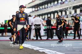 Sergio Perez (MEX), Red Bull Racing  12.12.2021. Formula 1 World Championship, Rd 22, Abu Dhabi Grand Prix, Yas Marina Circuit, Abu Dhabi, Race Day.