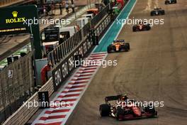 Carlos Sainz Jr (ESP) Ferrari SF-21. 12.12.2021. Formula 1 World Championship, Rd 22, Abu Dhabi Grand Prix, Yas Marina Circuit, Abu Dhabi, Race Day.