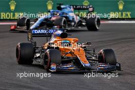 Daniel Ricciardo (AUS) McLaren MCL35M. 12.12.2021. Formula 1 World Championship, Rd 22, Abu Dhabi Grand Prix, Yas Marina Circuit, Abu Dhabi, Race Day.
