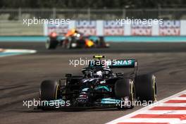 Valtteri Bottas (FIN), Mercedes AMG F1  12.12.2021. Formula 1 World Championship, Rd 22, Abu Dhabi Grand Prix, Yas Marina Circuit, Abu Dhabi, Race Day.