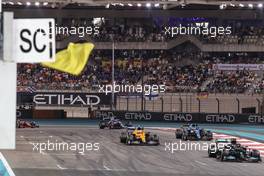 safety car, Lewis Hamilton (GBR), Mercedes AMG F1   12.12.2021. Formula 1 World Championship, Rd 22, Abu Dhabi Grand Prix, Yas Marina Circuit, Abu Dhabi, Race Day.