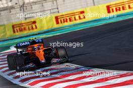 Lando Norris (GBR) McLaren MCL35M. 11.12.2021. Formula 1 World Championship, Rd 22, Abu Dhabi Grand Prix, Yas Marina Circuit, Abu Dhabi, Qualifying Day.