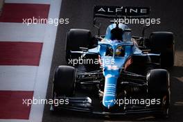Fernando Alonso (ESP) Alpine F1 Team A521. 11.12.2021. Formula 1 World Championship, Rd 22, Abu Dhabi Grand Prix, Yas Marina Circuit, Abu Dhabi, Qualifying Day.