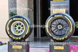 Pirelli show tyres. 11.12.2021. Formula 1 World Championship, Rd 22, Abu Dhabi Grand Prix, Yas Marina Circuit, Abu Dhabi, Qualifying Day.