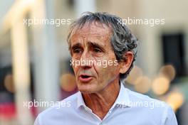 Alain Prost (FRA) Alpine F1 Team Non-Executive Director. 11.12.2021. Formula 1 World Championship, Rd 22, Abu Dhabi Grand Prix, Yas Marina Circuit, Abu Dhabi, Qualifying Day.